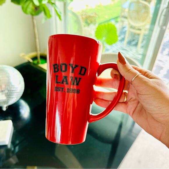 3/$20 VINTAGE Boyd’s Law Y2K 98 Oversize Red Black Tall Ceramic Coffee Mug Cup - Picture 1 of 12